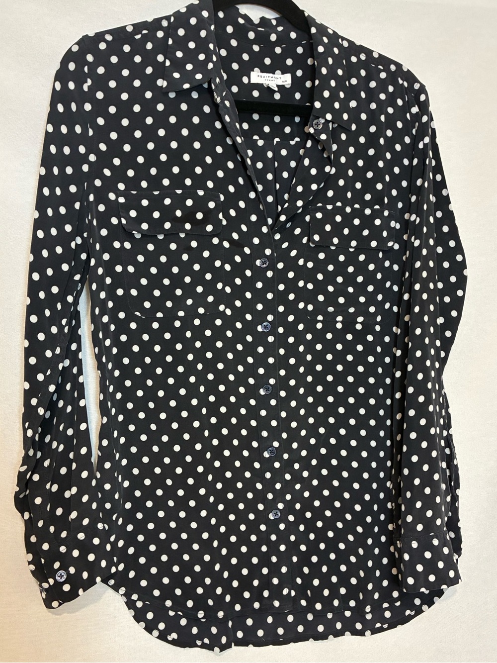 Equipment Femme 100% Silk Polka Dot Button Up Blouse Women’s Size M Classic *